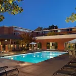 Doubletree By Hilton Akron Fairlawn 