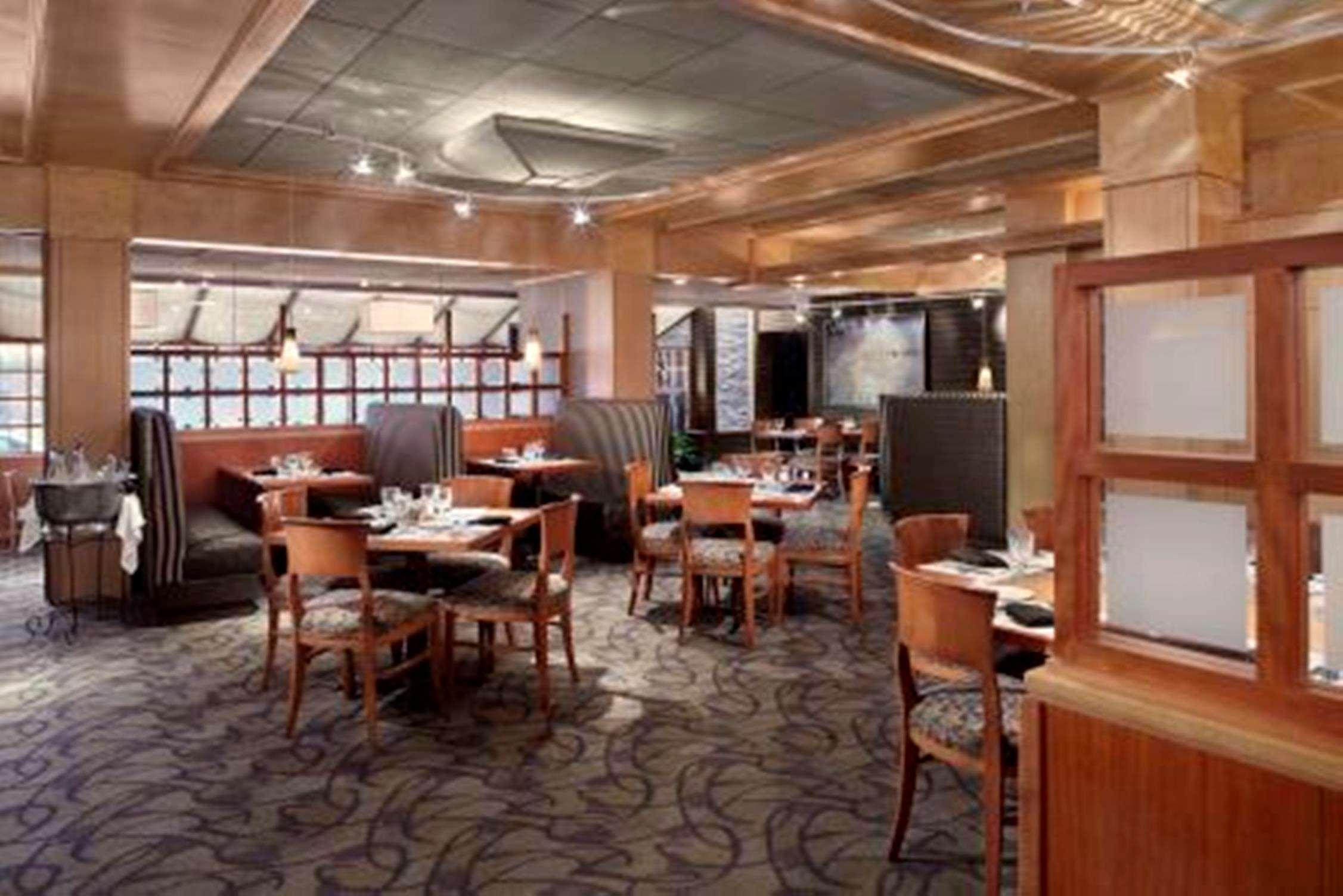 Doubletree By Hilton Akron Hotel 3*
