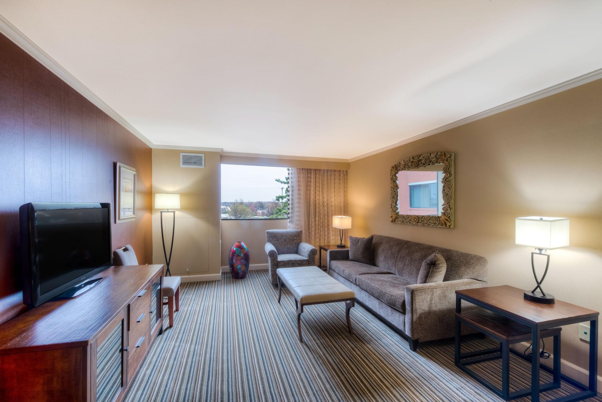 Doubletree By Hilton Akron Hotel