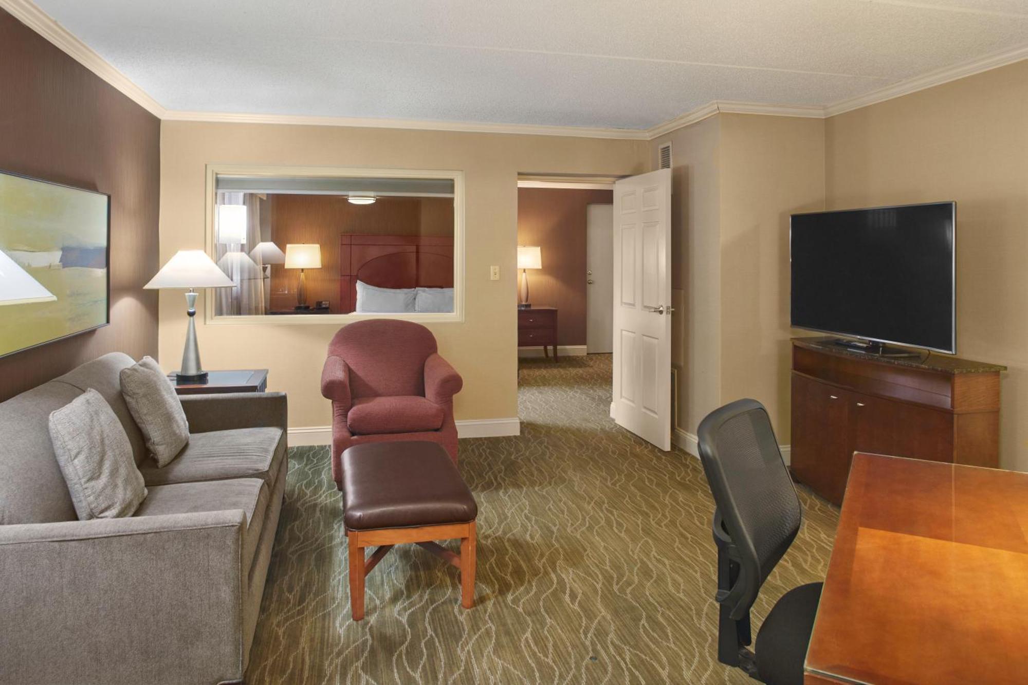 Hotel Doubletree By Hilton Akron Fairlawn