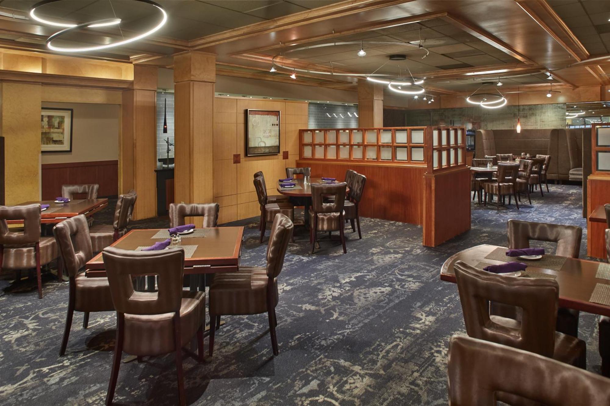 Hotel Doubletree By Hilton Akron